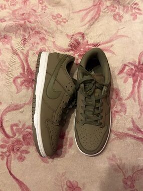 Nike Women’s Low-Top Sneakers in Olive